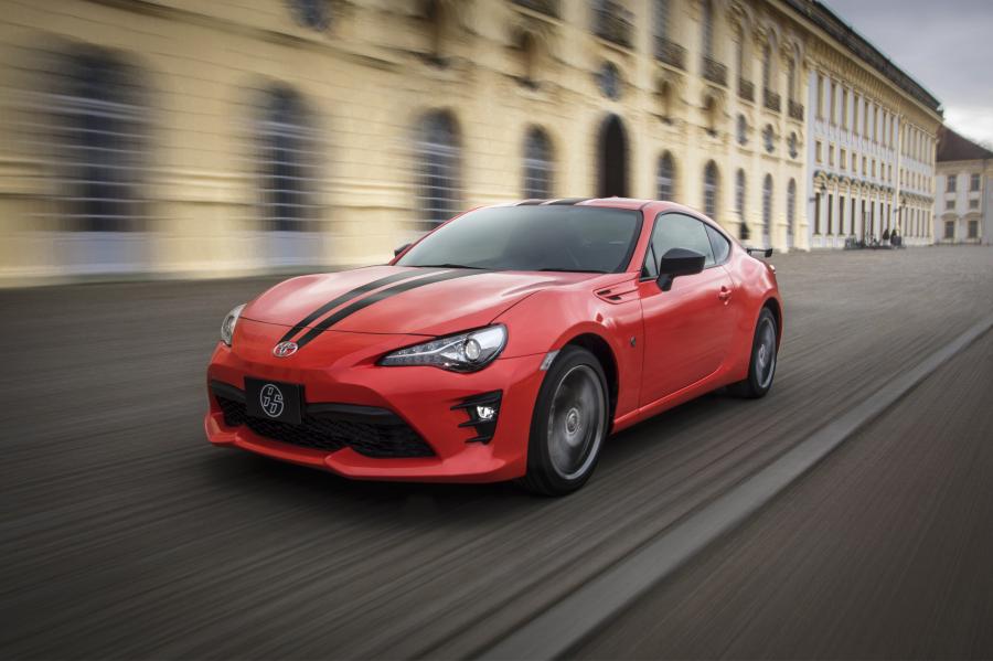  Toyota GT 86 860 2017 года  (NA) (фото 6 из 18)